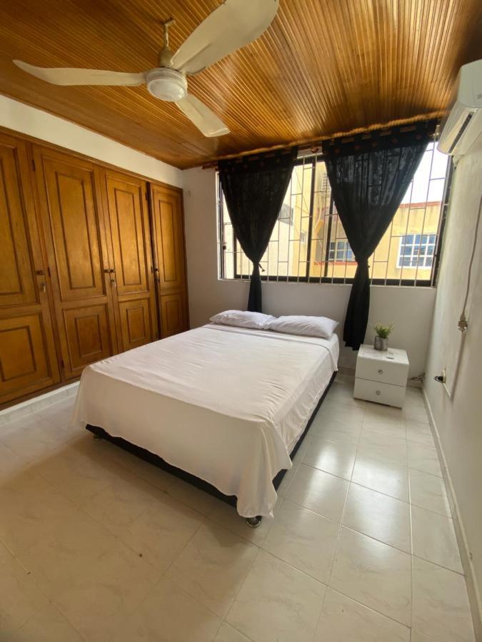 Habitaciones Cerca Al Aeropuerto 2 Cartagena エクステリア 写真